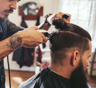 چطور مدرک بین المللی آرایشگری مردانه بگیریم؟ - مدرک بیز